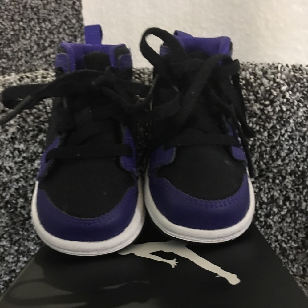 Jordan Childs Sneakers